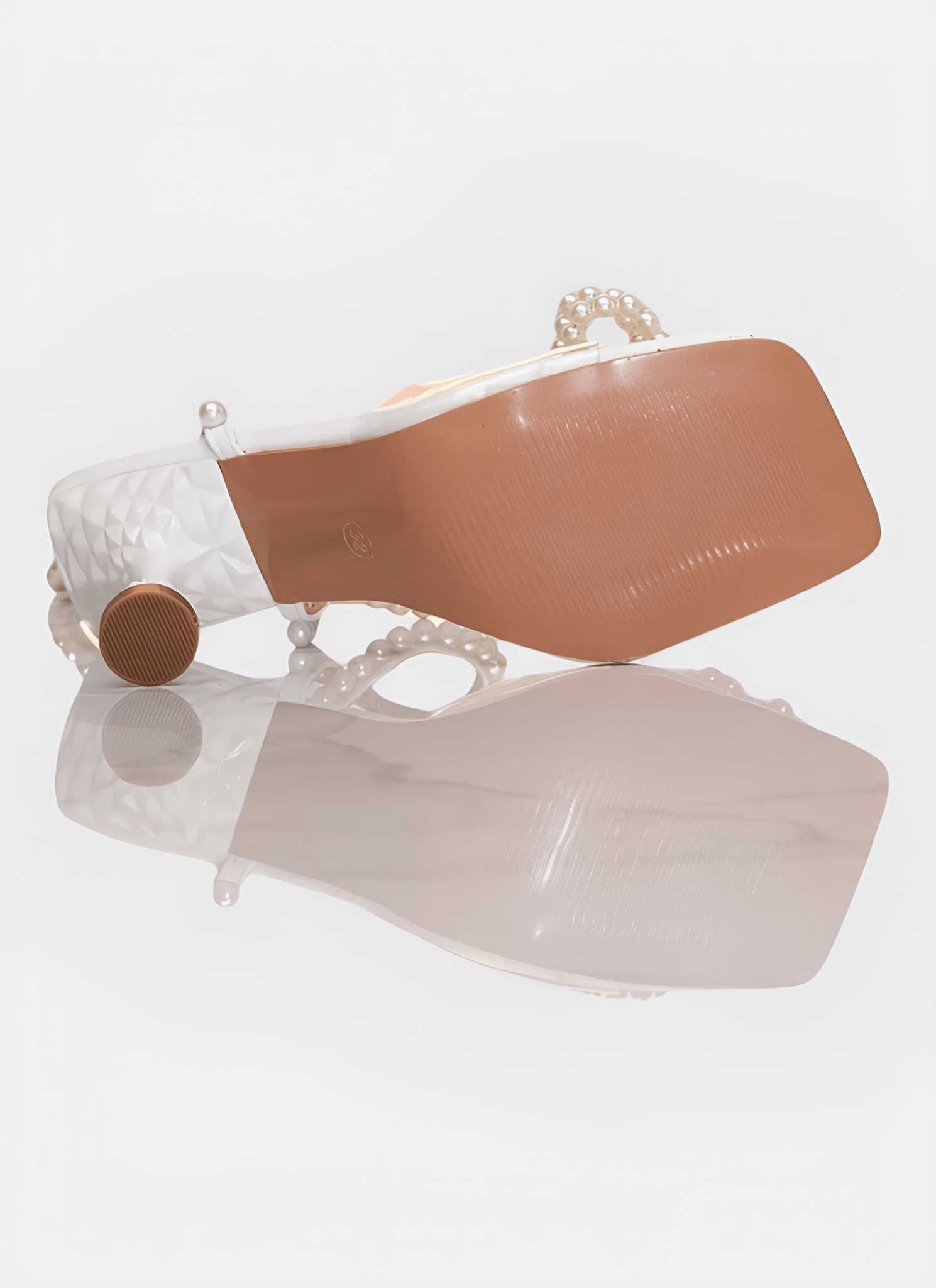 BOW-KNOT INLAY PEARL WINE GLASS HIGH HEEL SANDALS